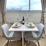 Opera - Premium With Lift For 3 * París