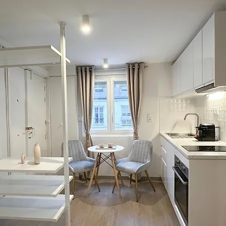 Brand New Near La Madeleine ! *