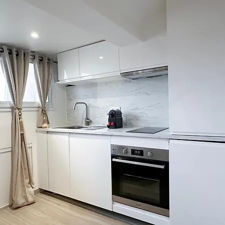Brand New Near La Madeleine ! Paris